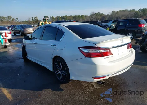 2017 Honda Accord Sport Se z USA, uszkodzony, nr VIN 1HGCR2F15HA113917
